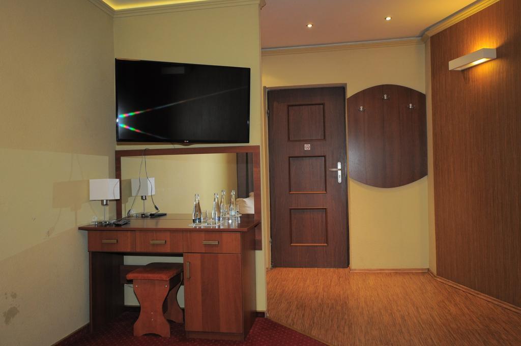 Pass Hotel Zebrzydowice Exterior photo
