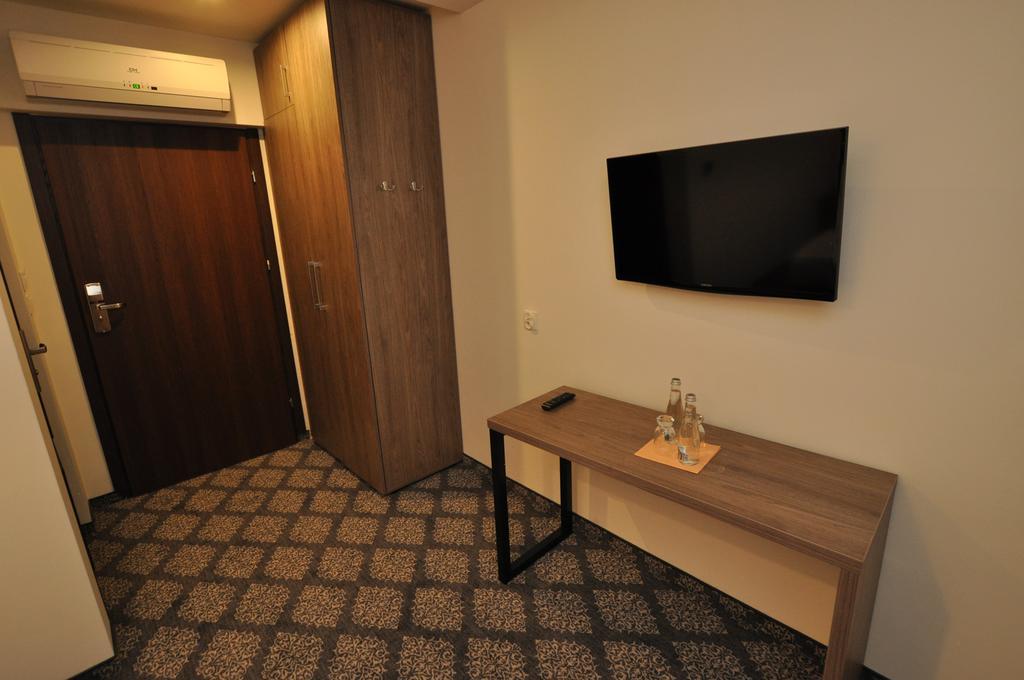 Pass Hotel Zebrzydowice Exterior photo